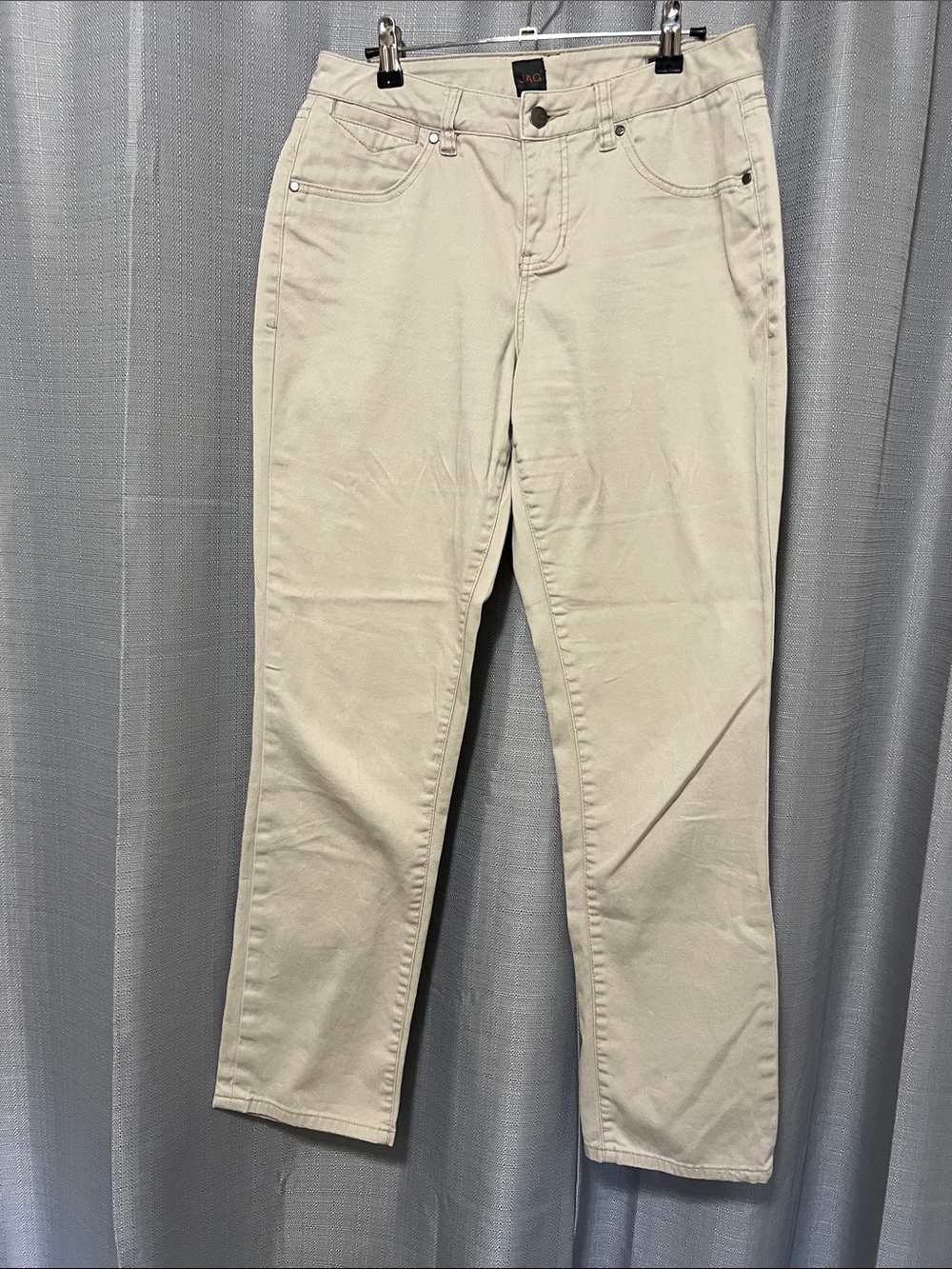 Jag Jeans Straight Leg Jeans in Beige